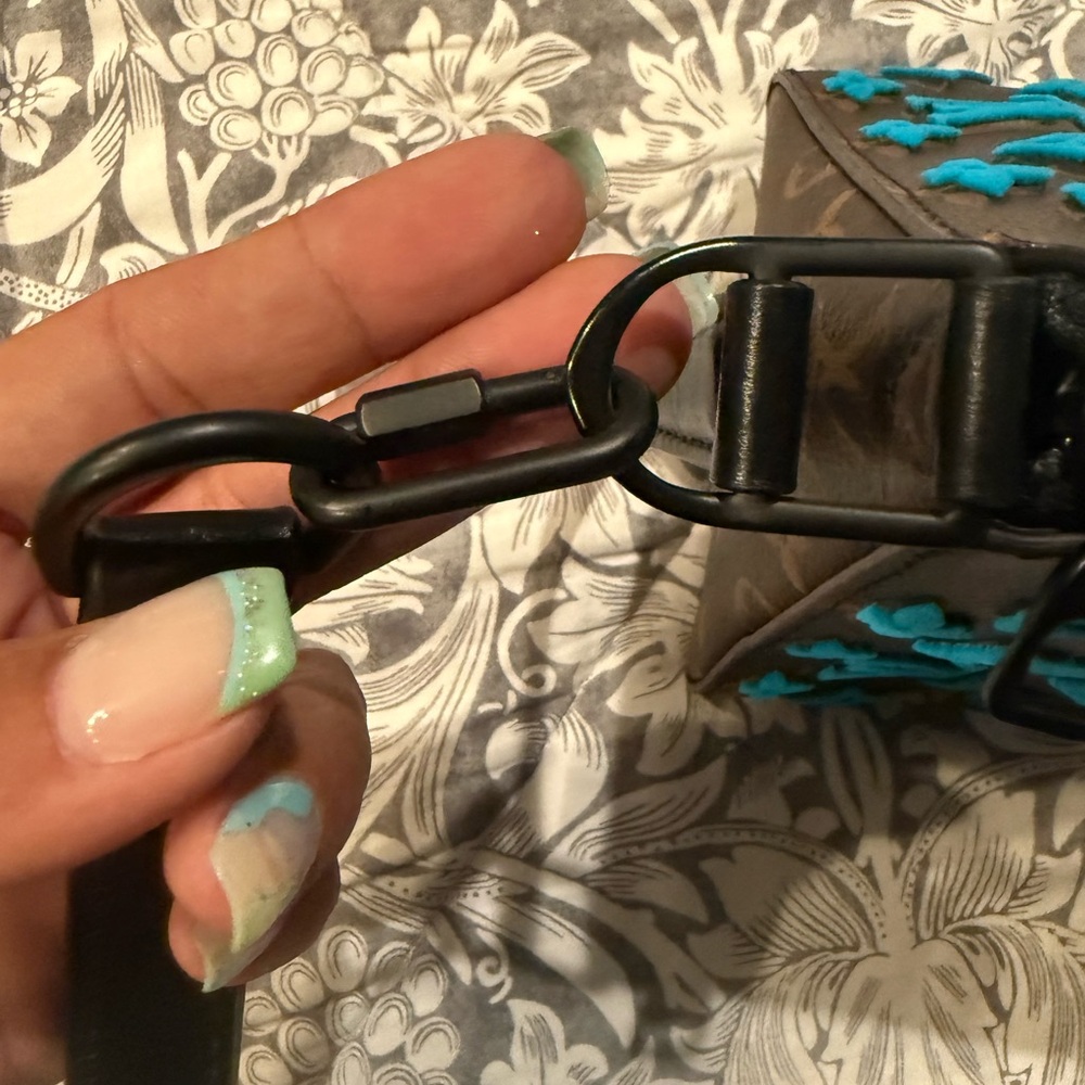 Louis Vuitton crossbody RARE - Picture 5 of 16